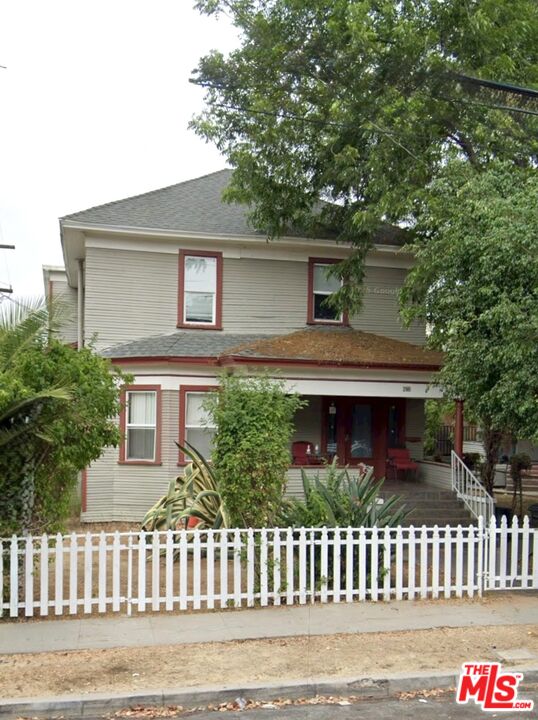 Property photo for 2909 S Catalina St, Los Angeles, CA