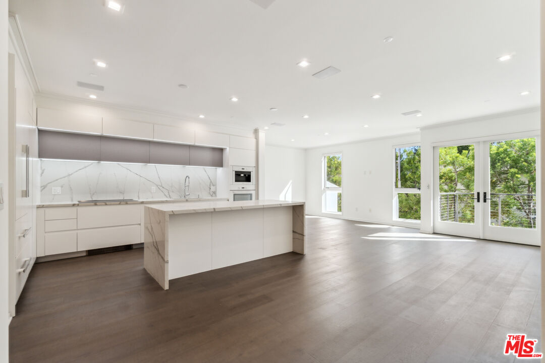 Property photo for 132 N Swall Dr, #202, Los Angeles, CA