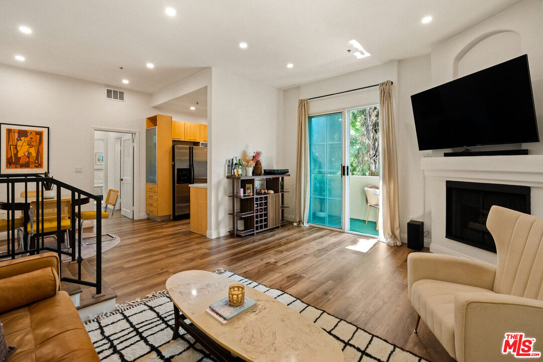 Property photo for 7101 La Tijera Blvd, #J101, Los Angeles, CA