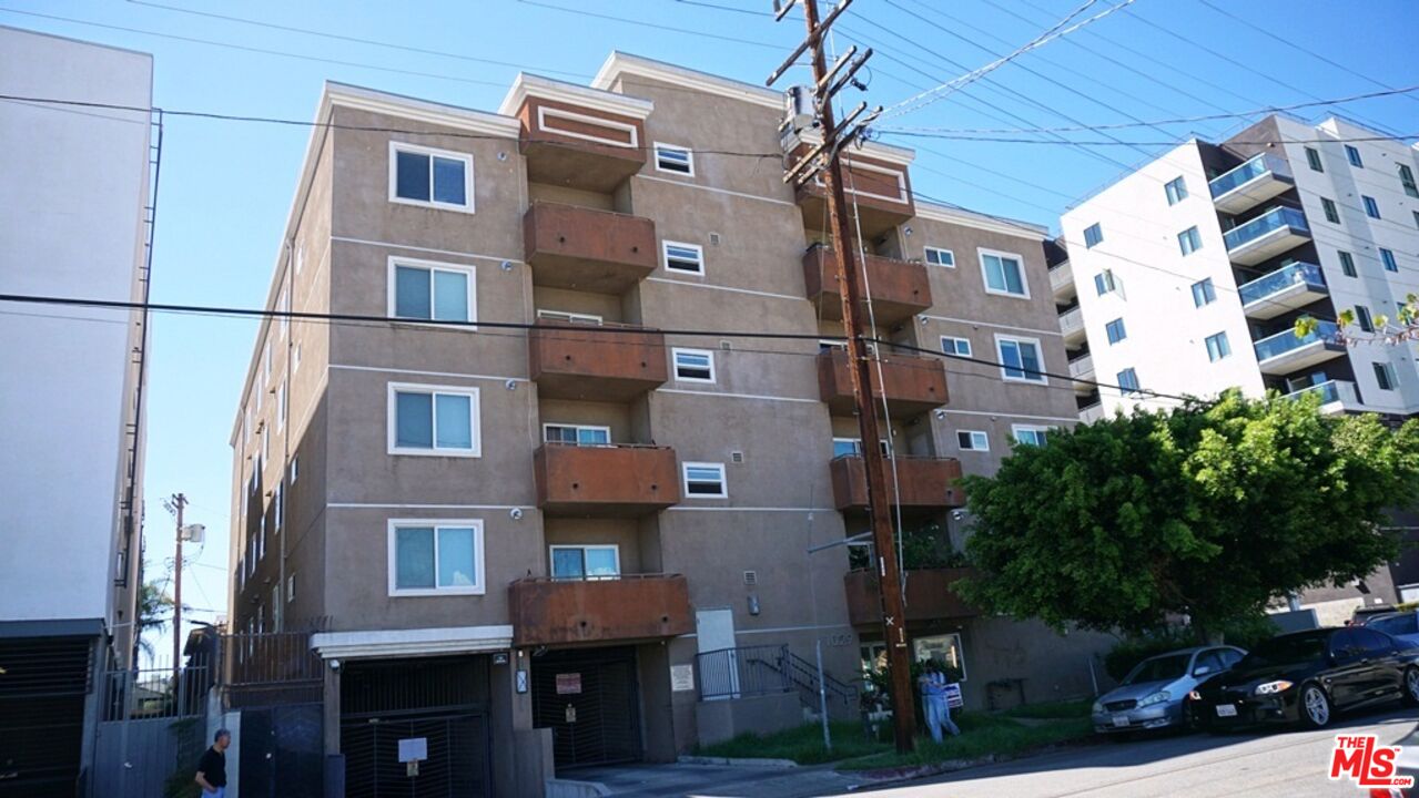 Property photo for 1029 S Hobart Blvd, #202, Los Angeles, CA
