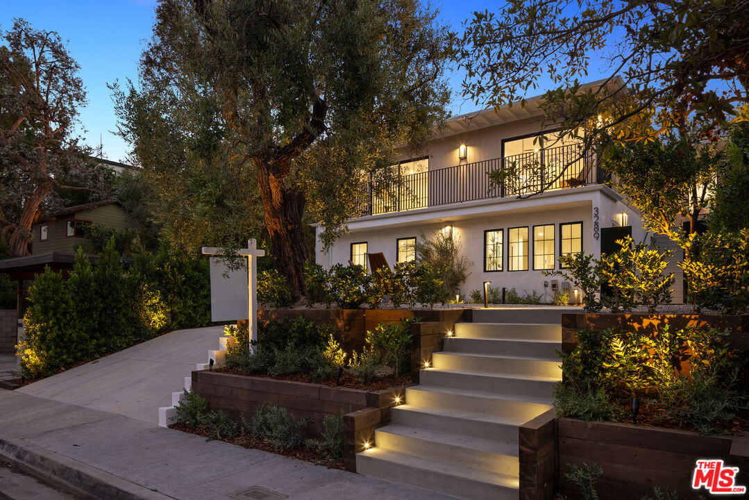 Property photo for 3289 Kelton Ave, Los Angeles, CA