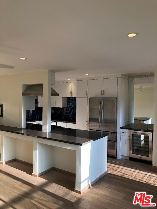 Property photo for 2721 2nd St, #214, Santa Monica, CA