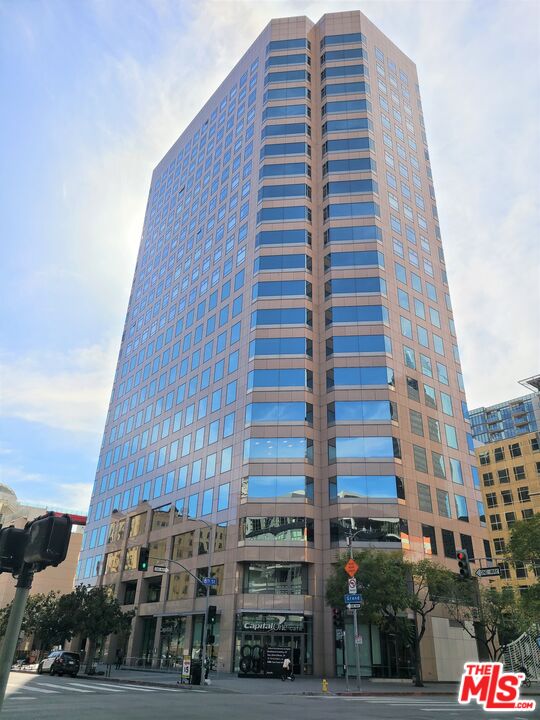Property photo for 801 S Grand Ave, #1209, Los Angeles, CA