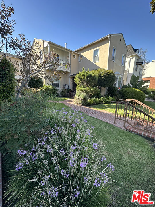 Property photo for 205 S Doheny Dr, Beverly Hills, CA