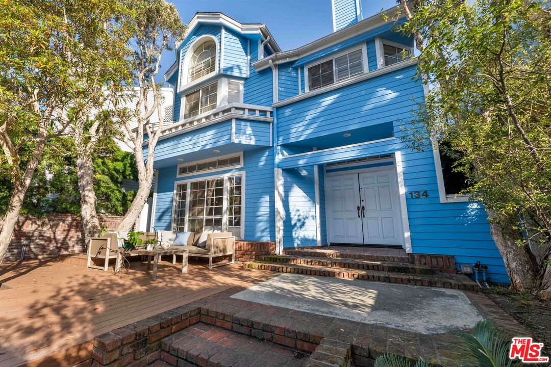 Property photo for 134 Roma Ct, Marina Del Rey, CA