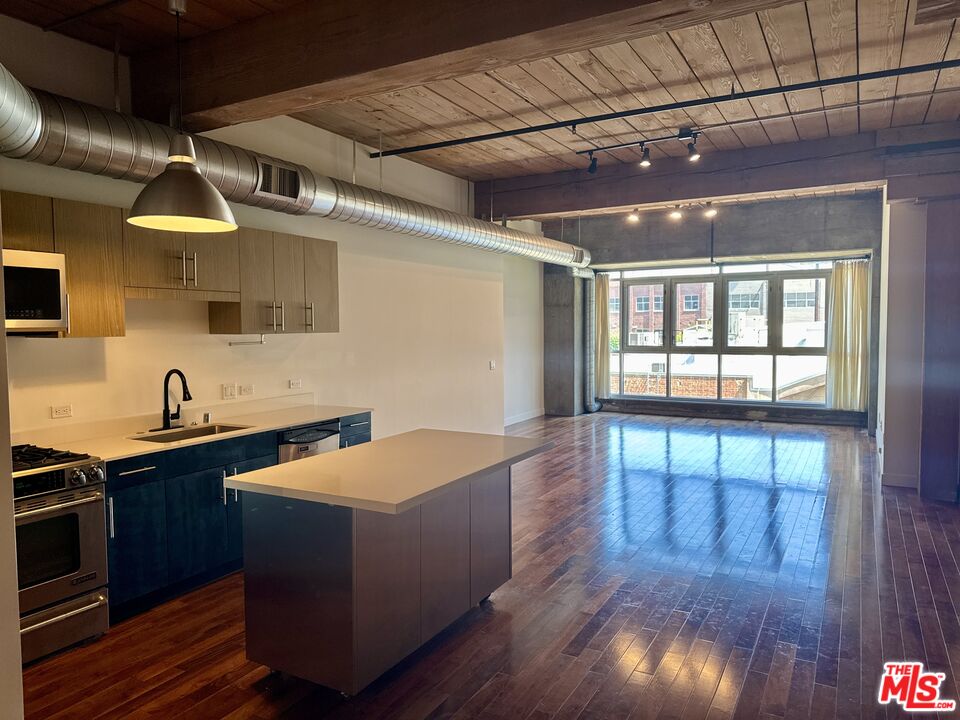 Property photo for 530 S Hewitt St, #326, Los Angeles, CA