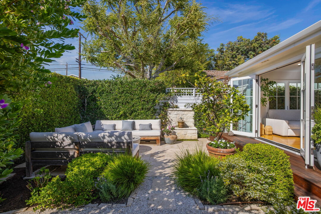 Property photo for 856 Marco Pl, Los Angeles, CA
