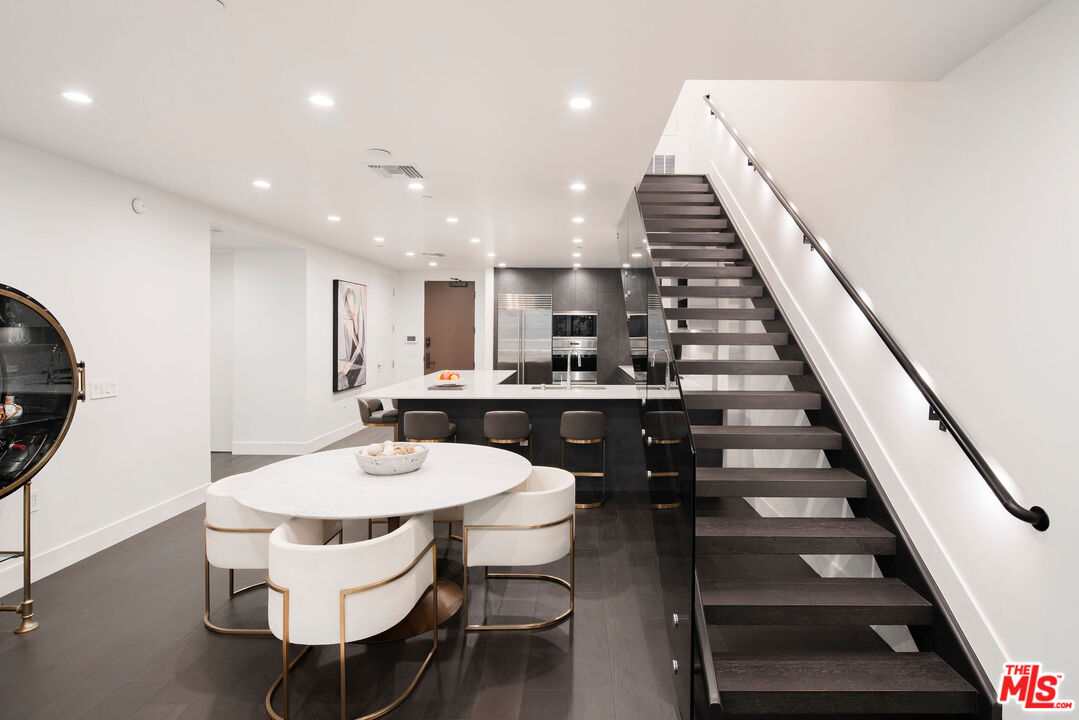 Property photo for 724 N Croft Ave, #108, Los Angeles, CA