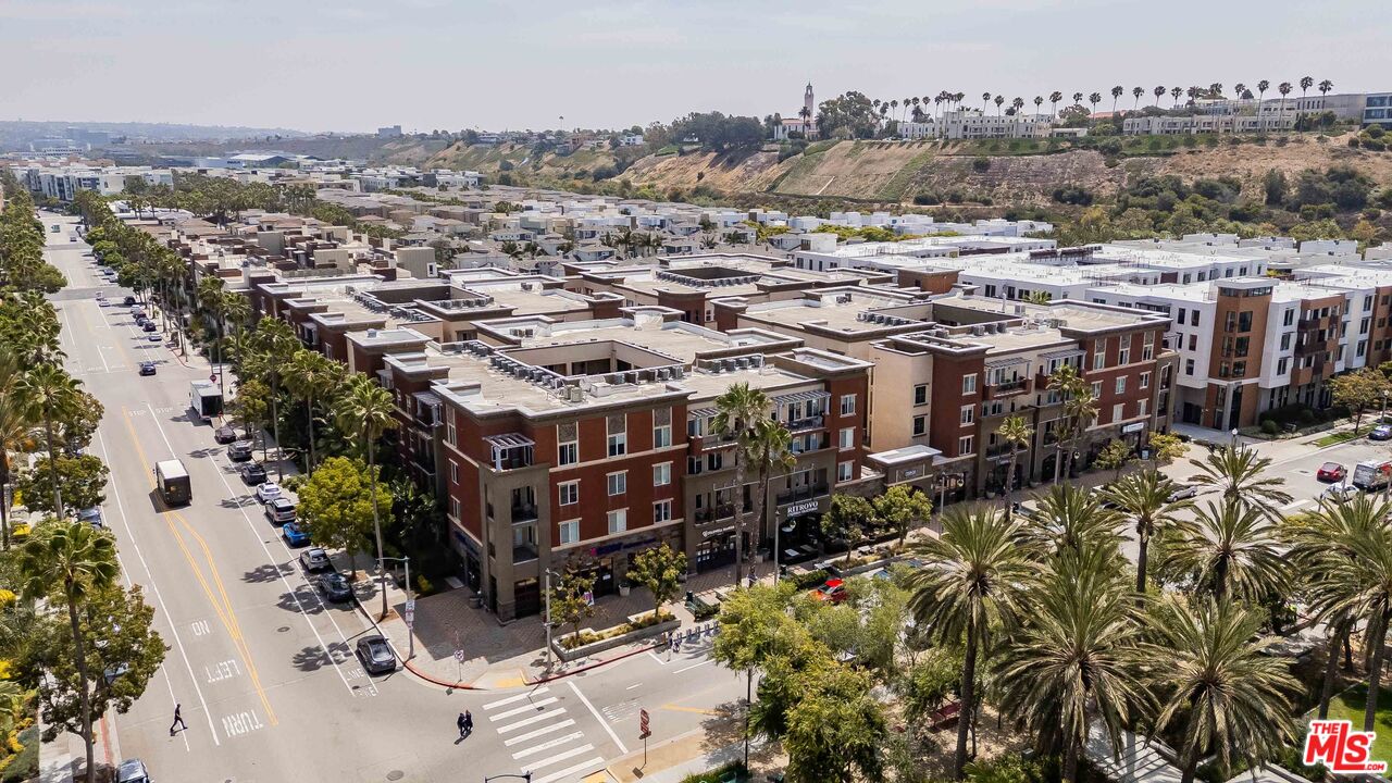 Property photo for 6020 Seabluff Dr, #416, Playa Vista, CA