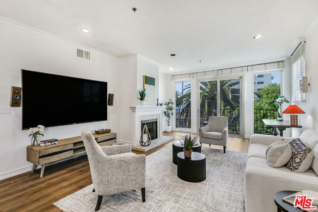Property photo for 211 California Ave, #501, Santa Monica, CA