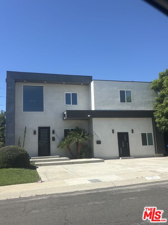 Property photo for 7925 Kittyhawk Ave, Los Angeles, CA