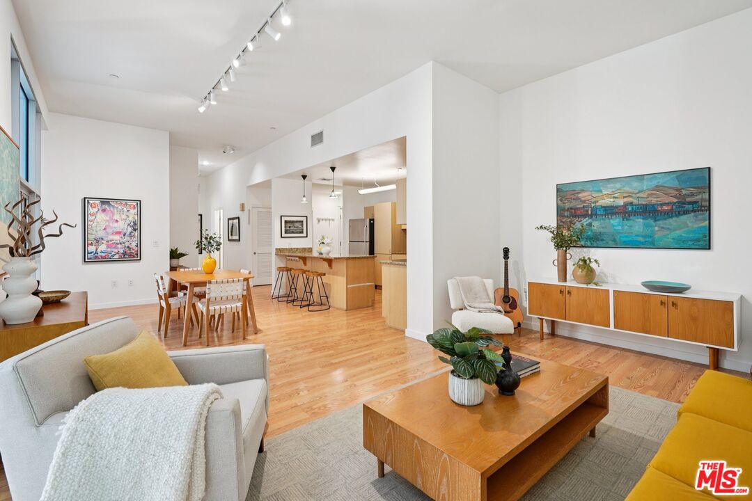 Property photo for 630 W 6th St, #505, Los Angeles, CA