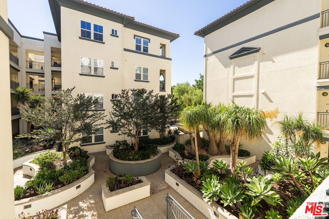 Property photo for 12963 Runway Rd, #218, Playa Vista, CA