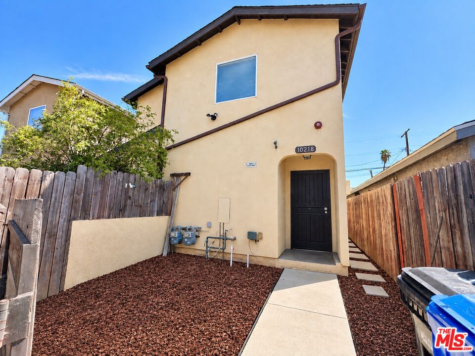Property photo for 10218 S San Pedro St, Los Angeles, CA