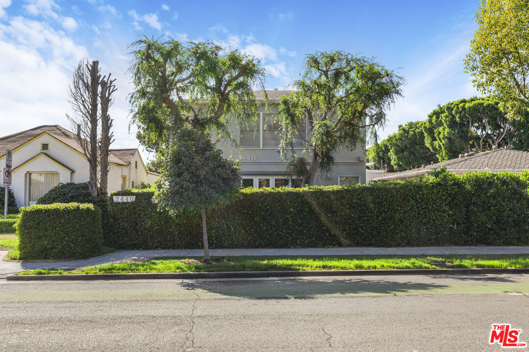 Property photo for 2440 Arizona Ave, Santa Monica, CA