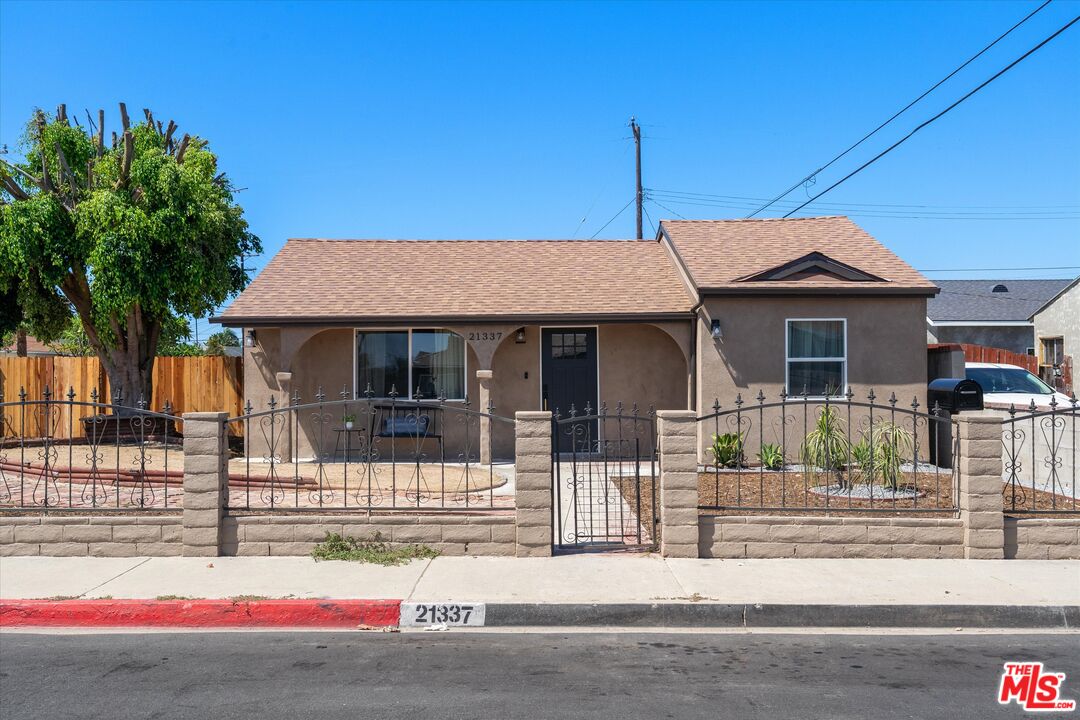 Property photo for 21337 Archibald Ave, Carson, CA