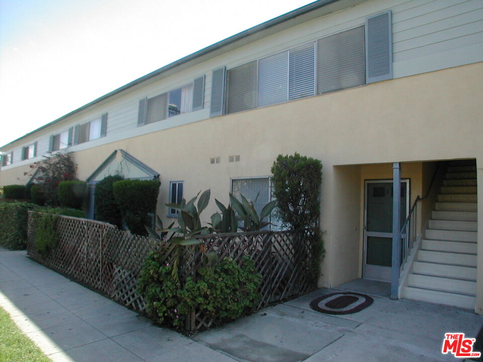 Property photo for 3603 MENTONE AVE, #6, Los Angeles, CA