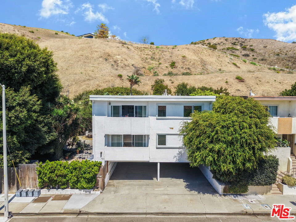 Property photo for 22357 Pacific Coast Hwy, Malibu, CA