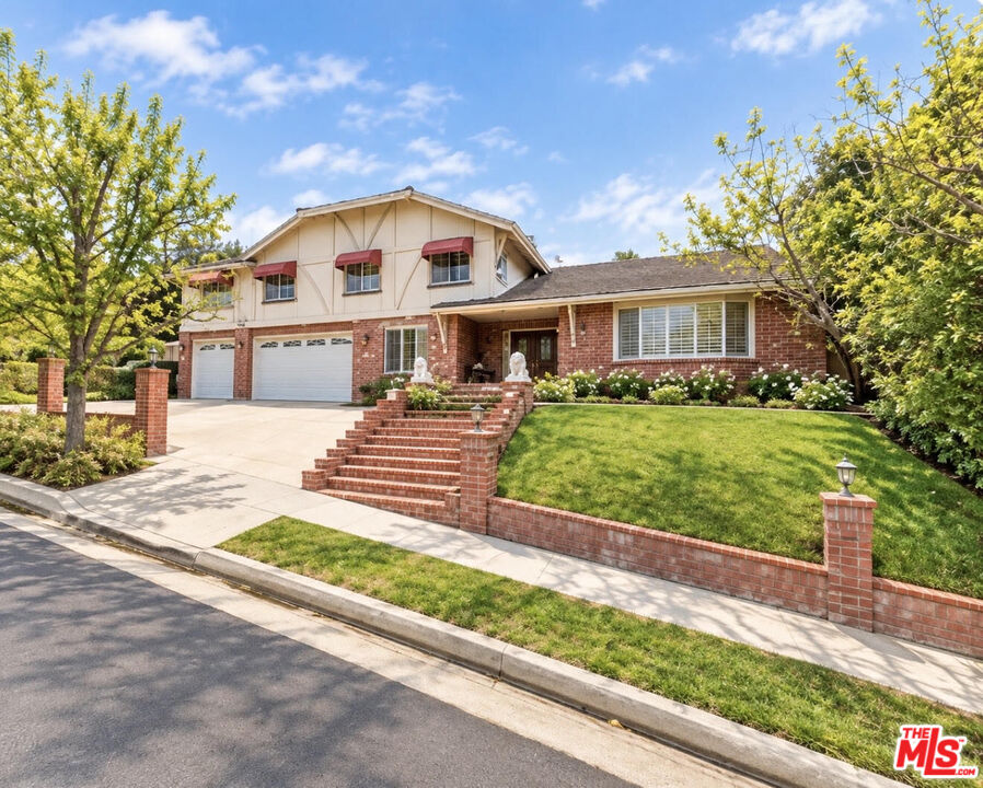 Property photo for 18124 Green Meadow Dr, Los Angeles, CA