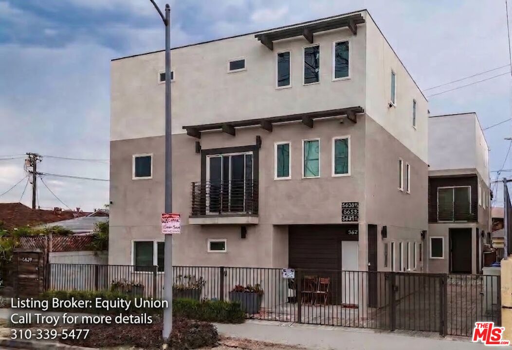 Property photo for 5631 Whitnall Hwy, Los Angeles, CA