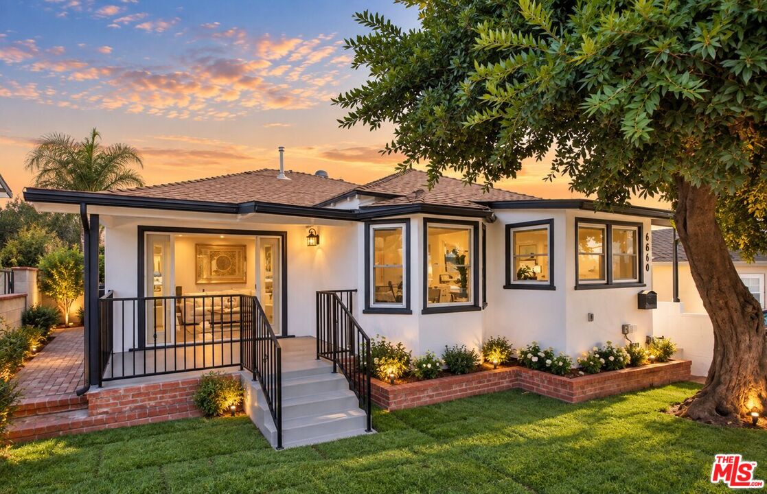Property photo for 4014 Verdugo View Dr, Los Angeles, CA