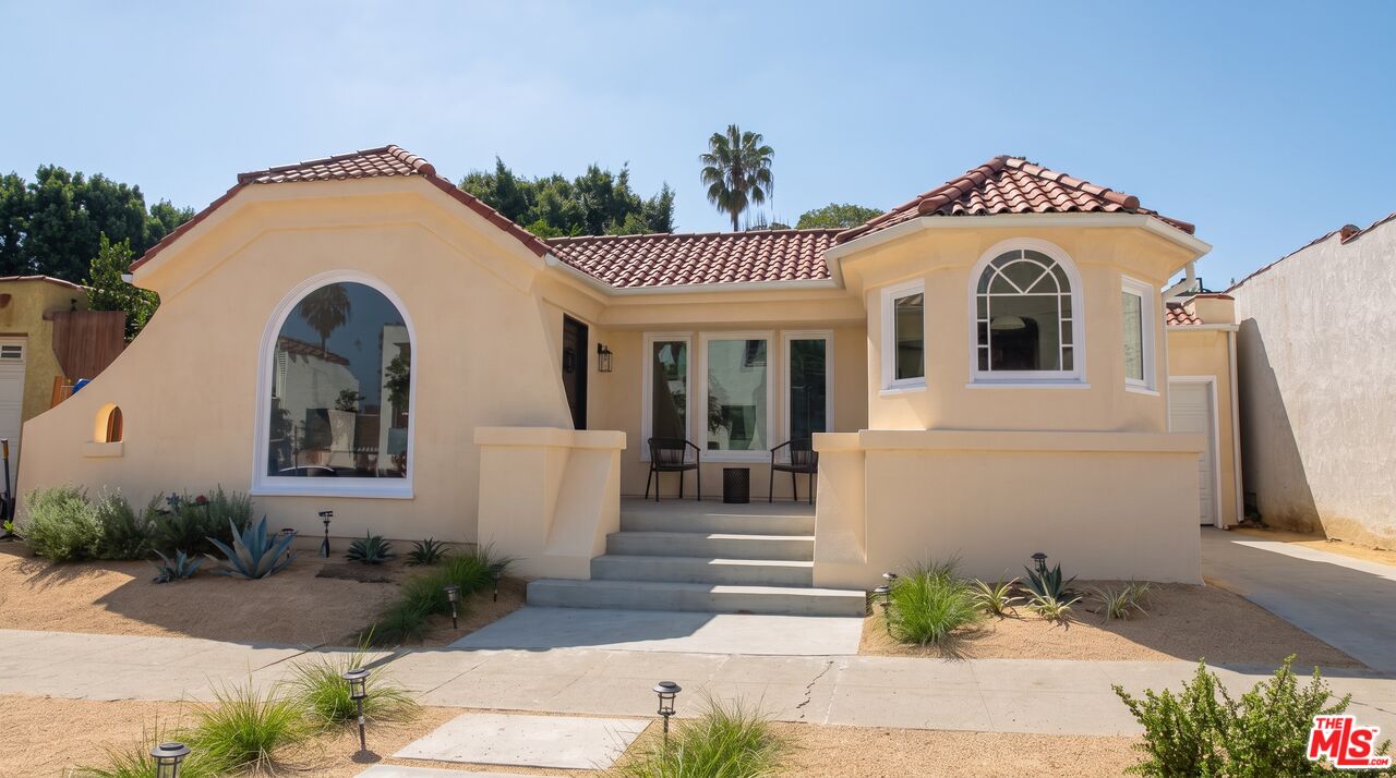 Property photo for 7508 Rosewood Ave, Los Angeles, CA