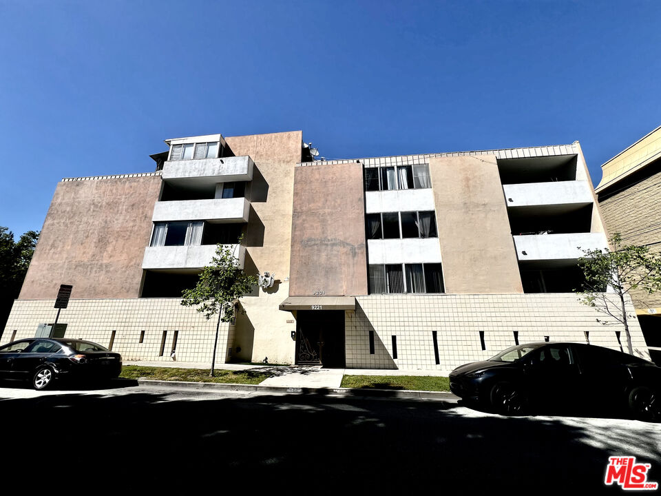 Property photo for 9221 Charleville Blvd, Beverly Hills, CA