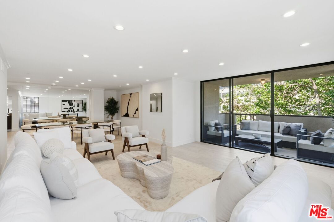 Property photo for 150 N Almont Dr, #301, Beverly Hills, CA