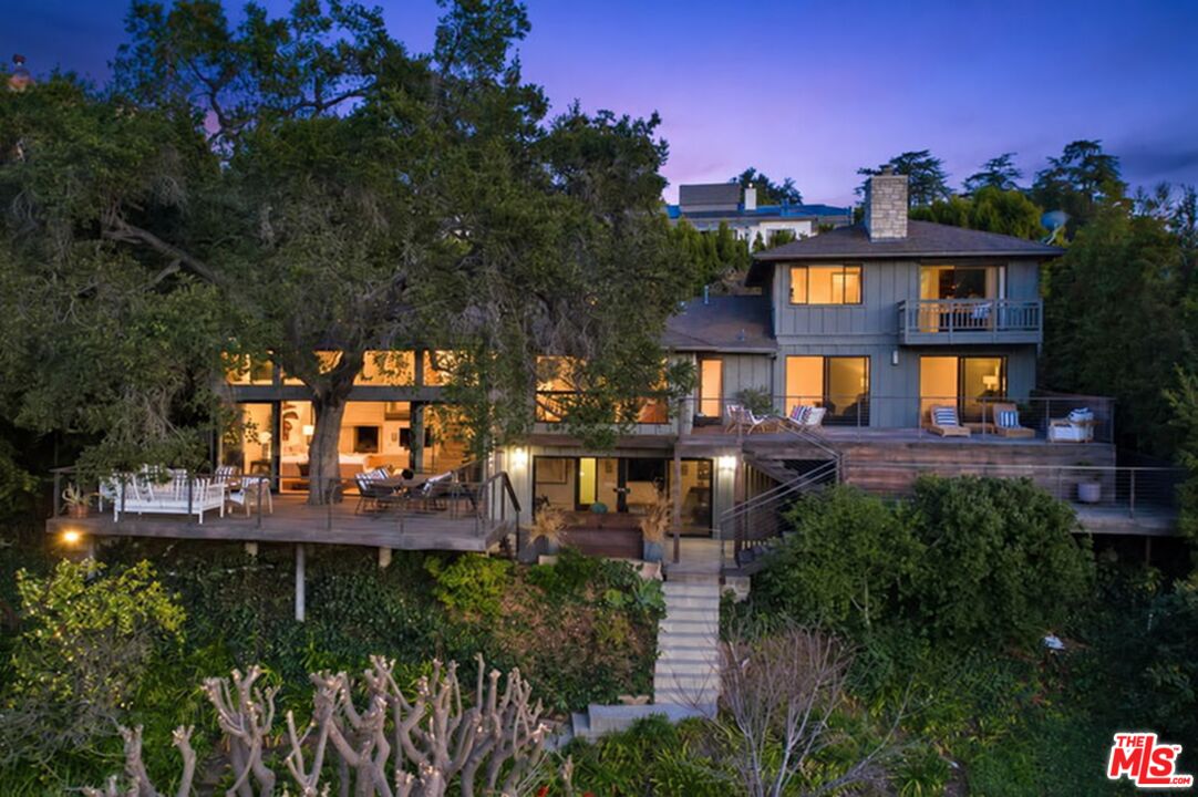 Property photo for 1515 Umeo Rd, Los Angeles, CA