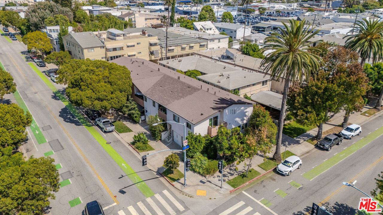 Property photo for 1301 11th St, Santa Monica, CA