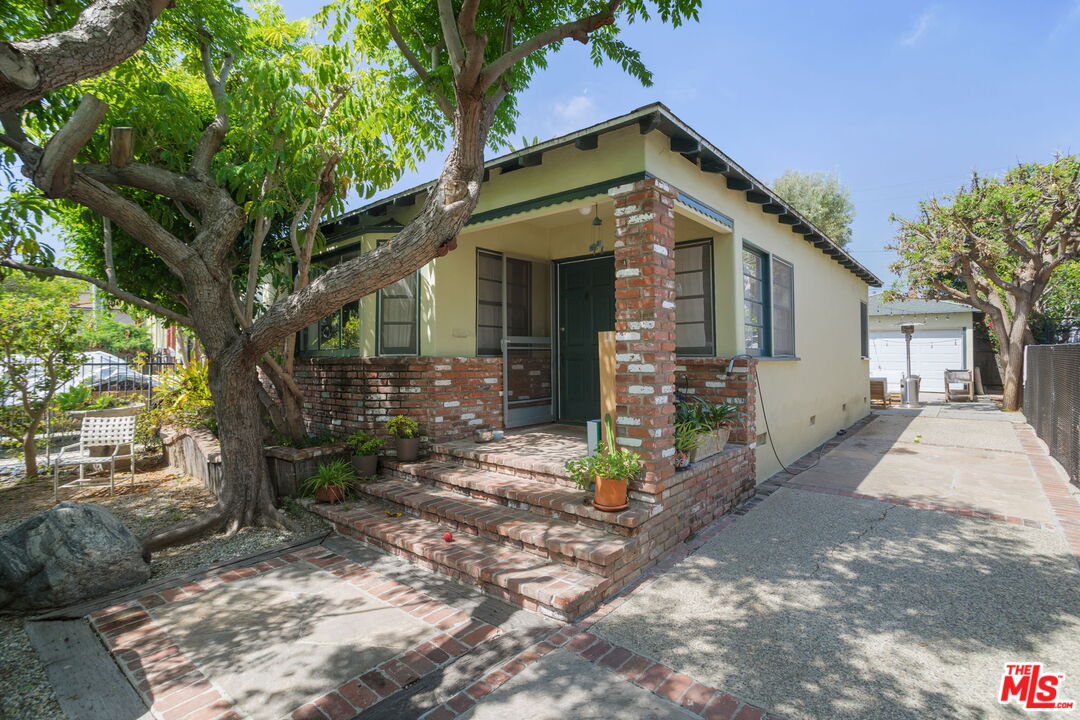 Property photo for 767 Sunset Ave, Venice, CA