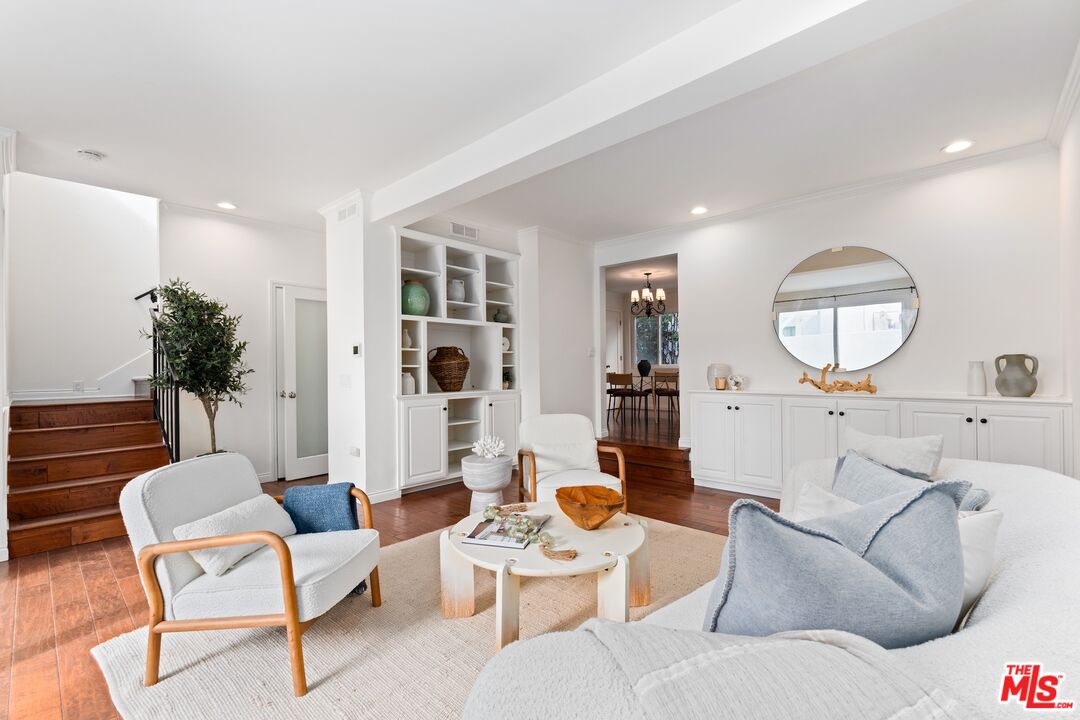 Property photo for 910 19th St, #10, Santa Monica, CA