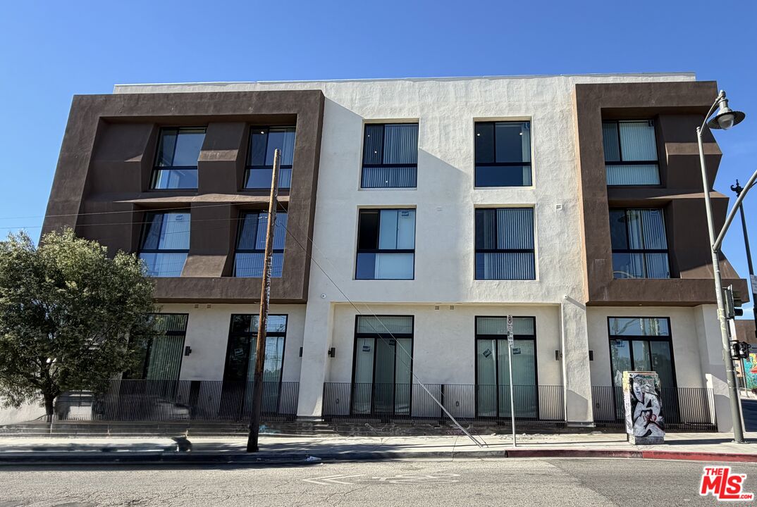 Property photo for 1870 E 1st St, #204, Los Angeles, CA
