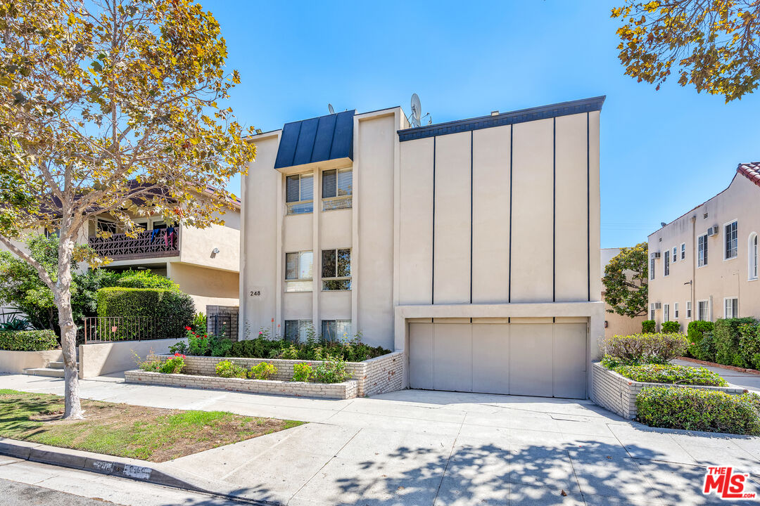 Property photo for 248 S Rexford Dr, #4, Beverly Hills, CA