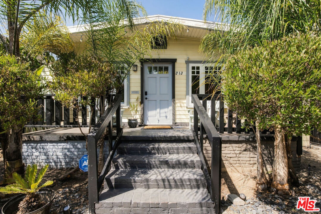 Property photo for 313 Market St, Venice, CA