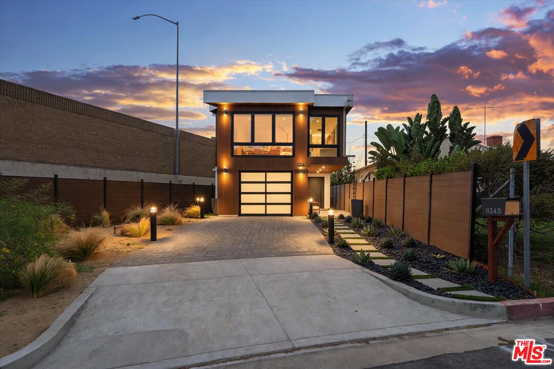 Property photo for 11345 Youngworth St, Los Angeles, CA