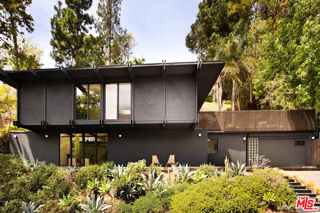 Property photo for 5649 Valley Oak Dr, Los Angeles, CA