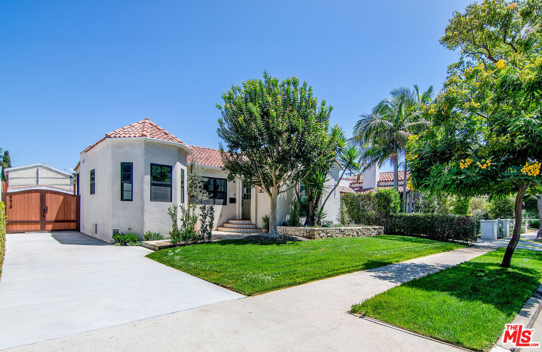Property photo for 6417 Lindenhurst Ave, Los Angeles, CA