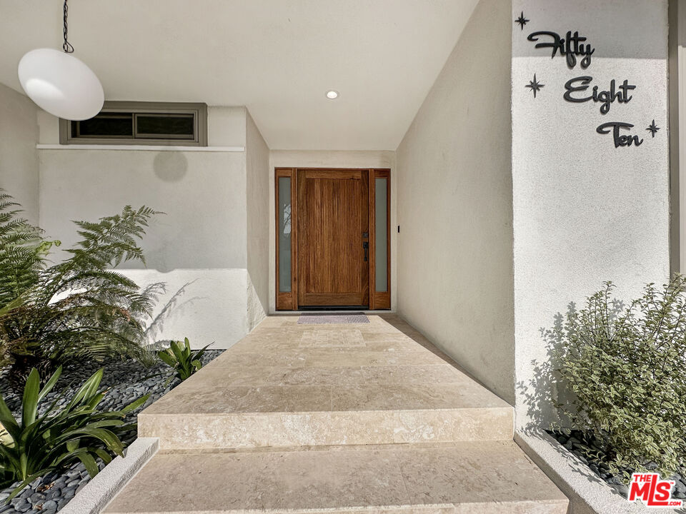 Property photo for 5810 S Halm Ave, Los Angeles, CA