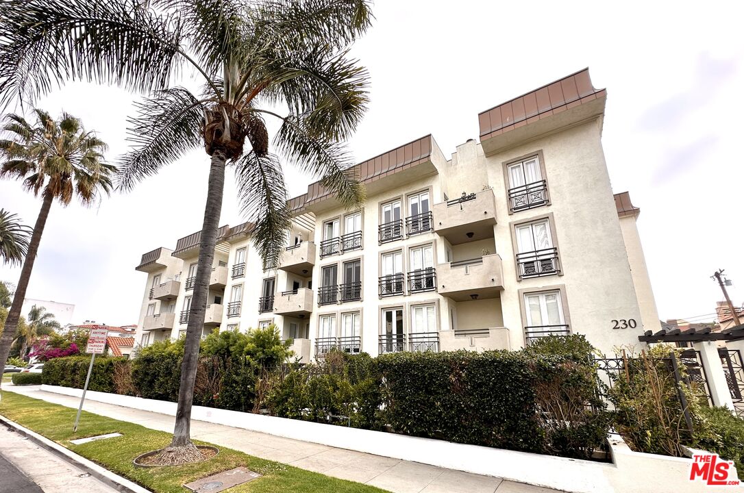 Property photo for 230 S Hamilton DR, #210, Beverly Hills, CA