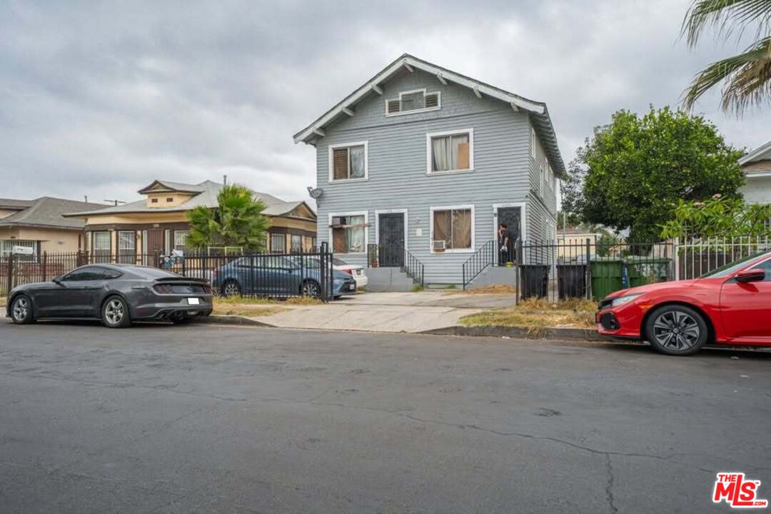 Property photo for 431 E 41st Pl, #431 1/2, Los Angeles, CA