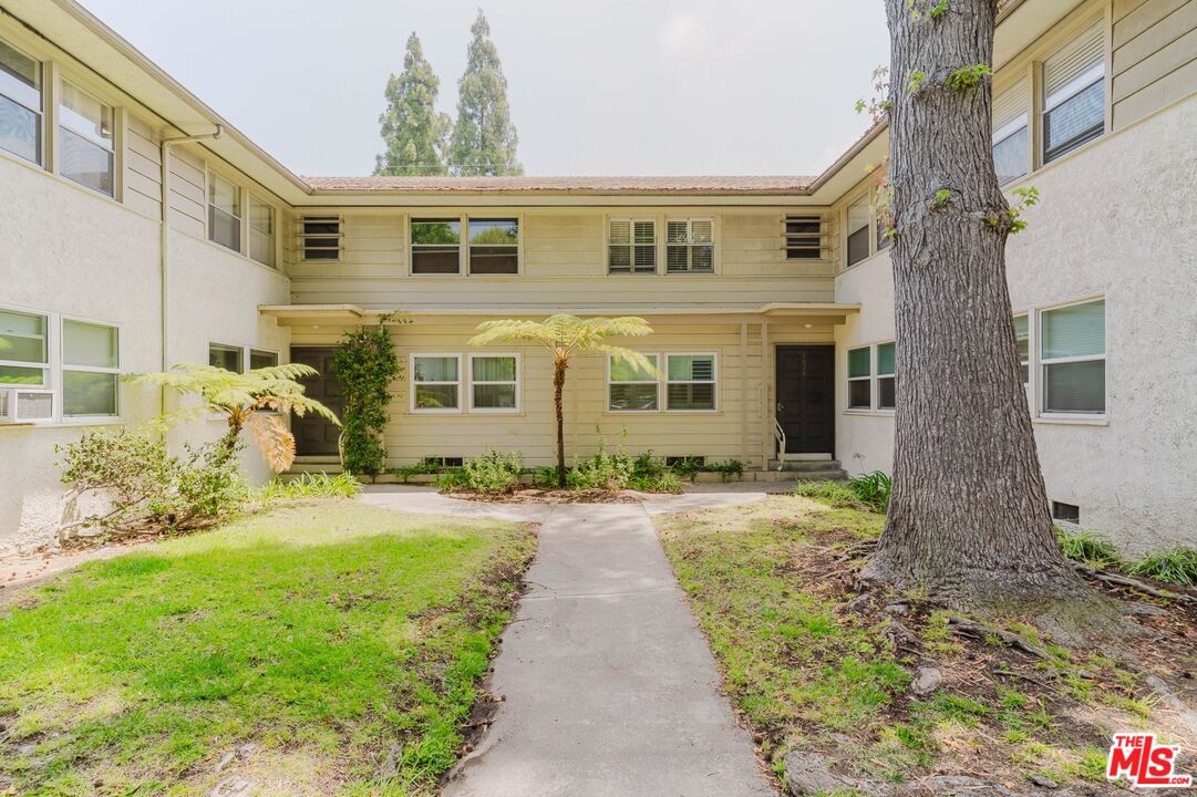 Property photo for 3622 Kalsman Dr, #2, Los Angeles, CA
