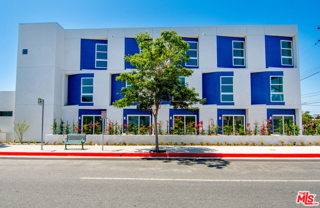 Property photo for 13919 S Normandie Ave, #20, Gardena, CA