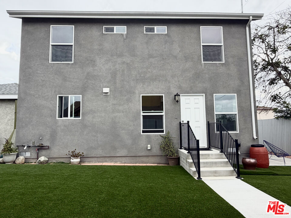 Property photo for 384 Hargrave St, #1/2, Inglewood, CA