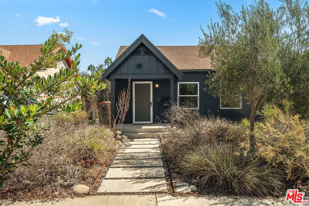 Property photo for 1218 N Park Ave, Inglewood, CA