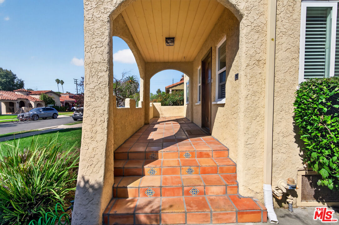 Property photo for 1720 S Genesee Ave, Los Angeles, CA