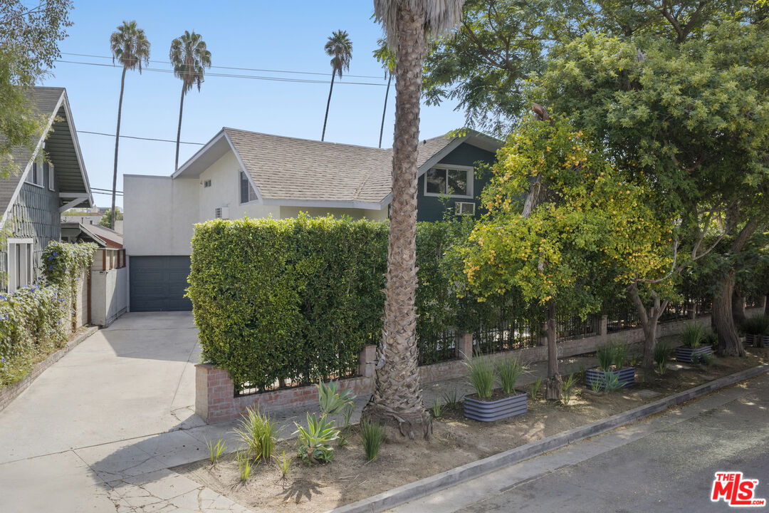 Property photo for 128 S Hoover St, Los Angeles, CA