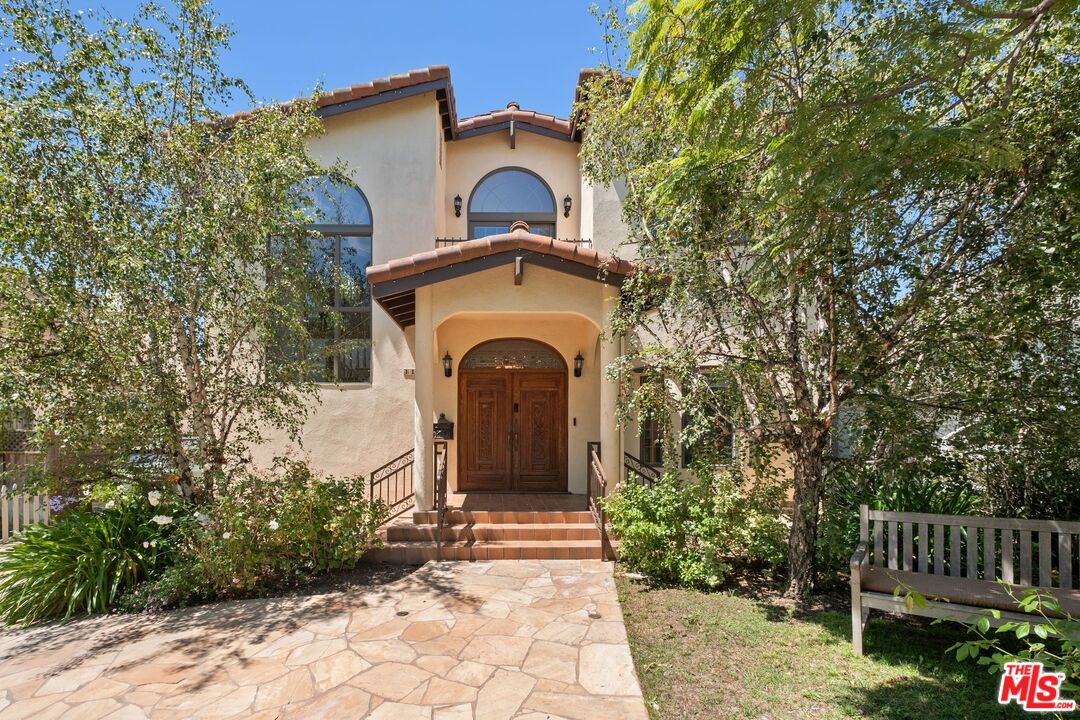 Property photo for 1136 Harvard St, Santa Monica, CA