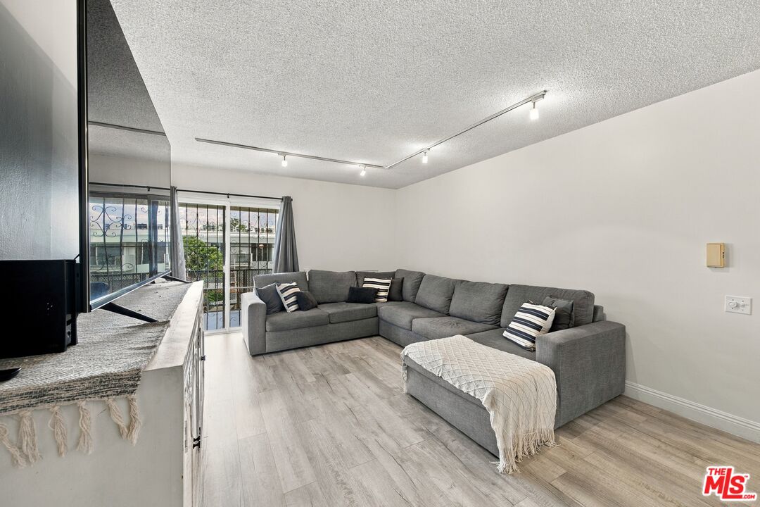 Property photo for 3166 S Sepulveda Blvd, #6, Los Angeles, CA