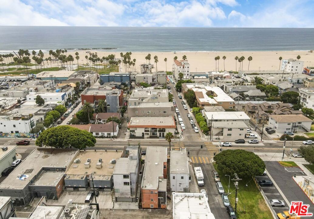 Property photo for 1304 Pacific Ave, Los Angeles, CA